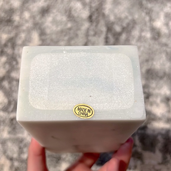 Blue Marbled Dispenser - Picture 6 of 6